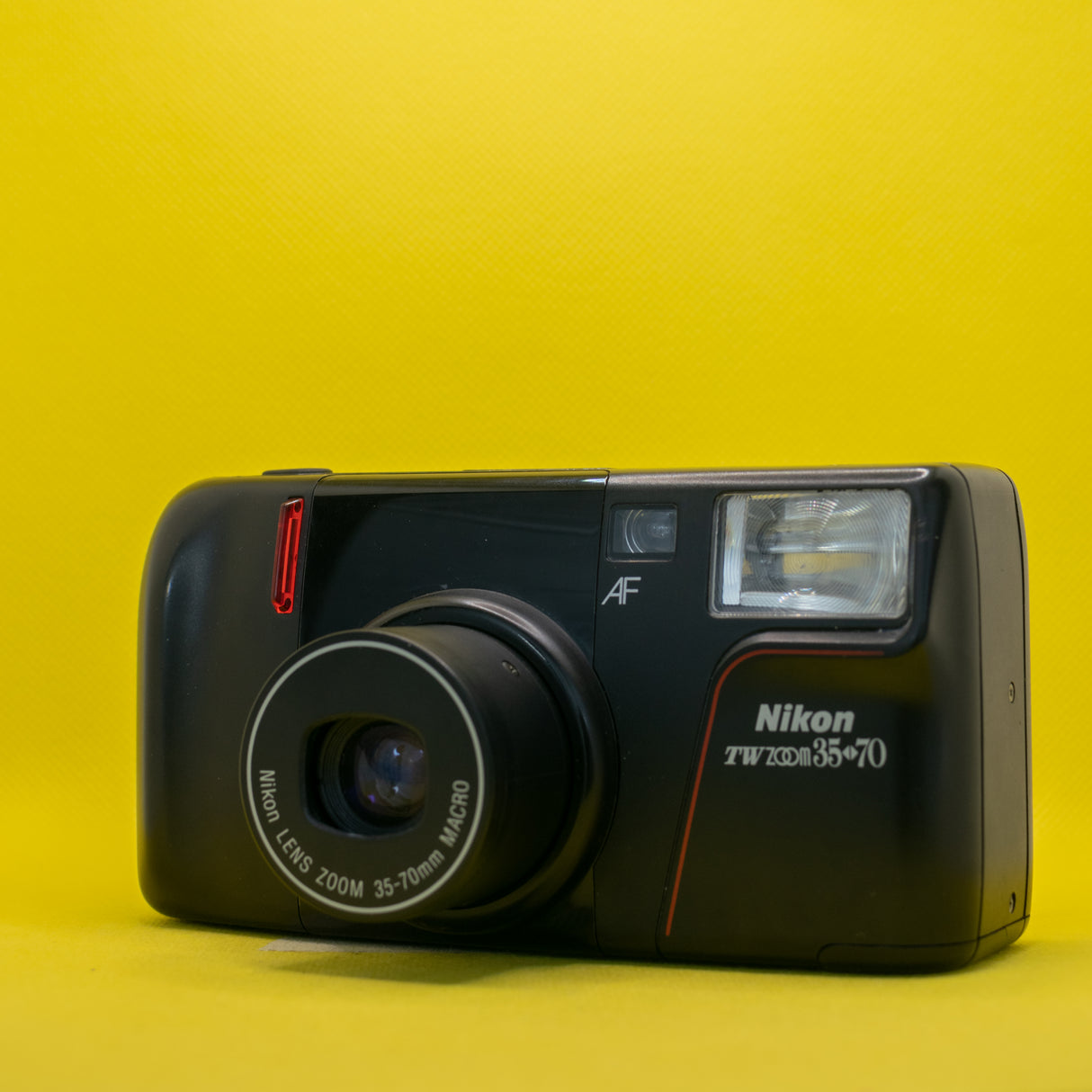 Nikon TW Zoom 35-70 - 35mm Film Camera